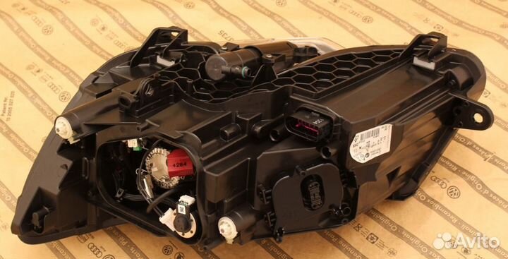 Фара правая рест skoda superb 2 13-15 BI-xenon+LED