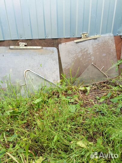 Стекла на ниву 2122