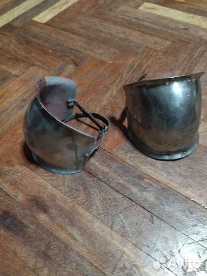 Латные наколенники