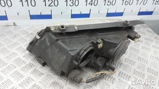 Фара правая volkswagen passat B5 (FSE01MU01)