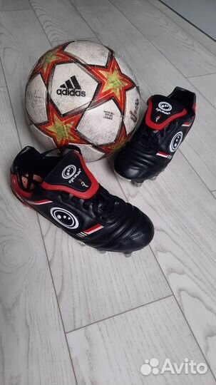 Футбольный буцы