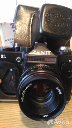 Фотоаппарат Зенит 11 со вспышкой в родном кофре