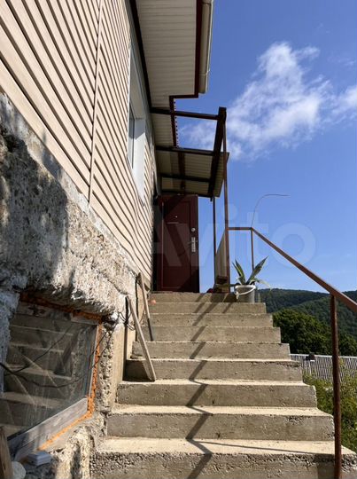 Дом 160,2 м² на участке 5 сот.