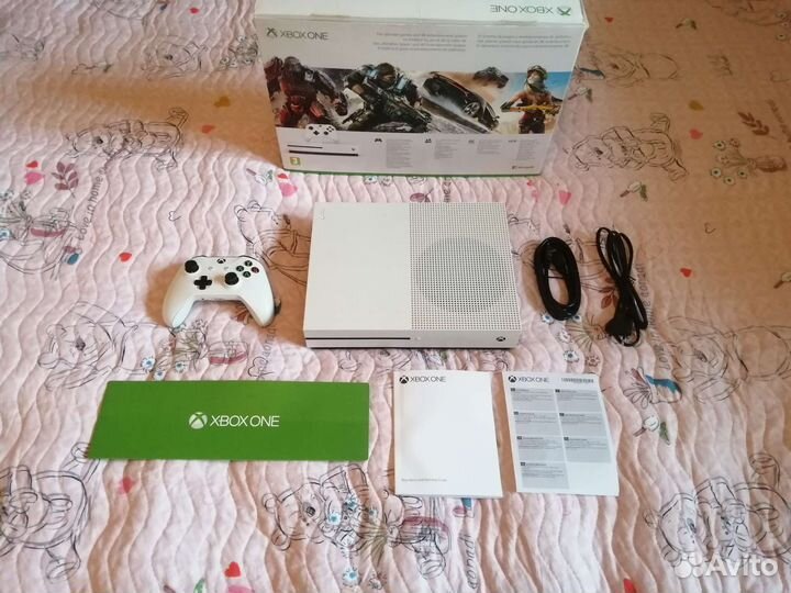 Xbox One s 100 игр