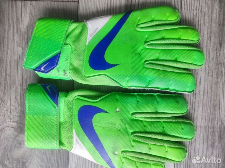 Вратарские перчатки nike