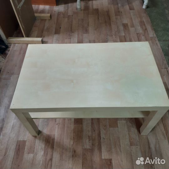 Журнальный столик Икеа