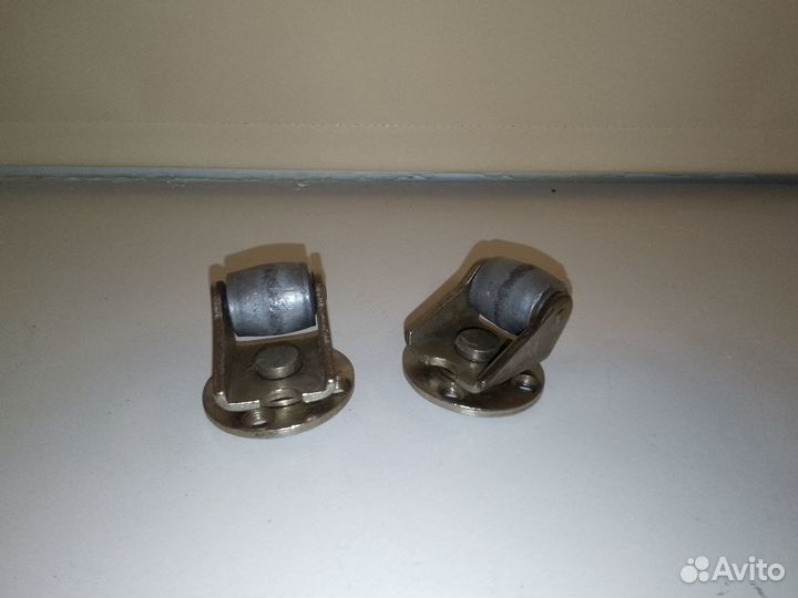 Поворотные ножки