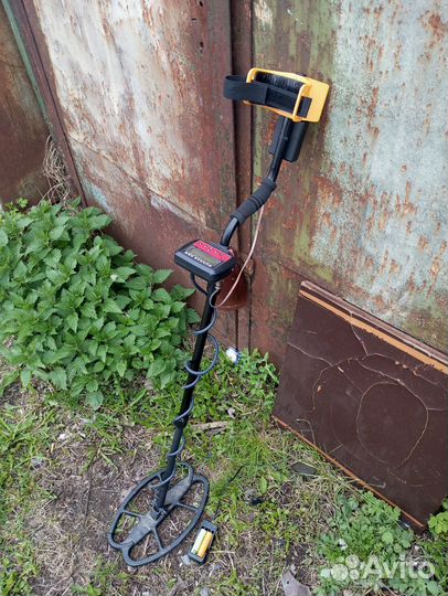 Металлоискатель Квазар арм