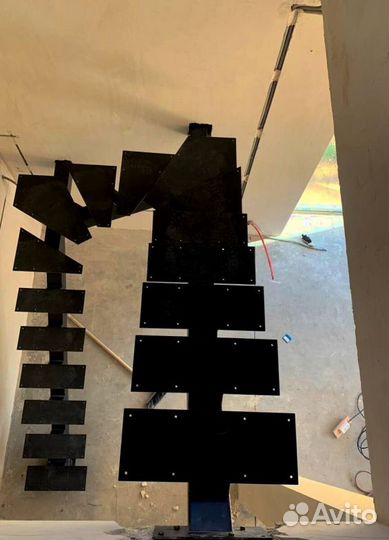 Лестница на монокосоуре