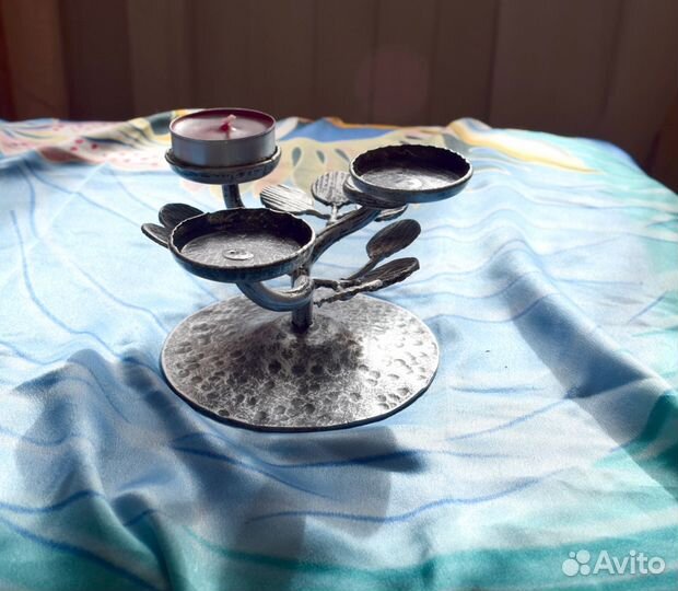 Кованый подсвечник на 3 свечи