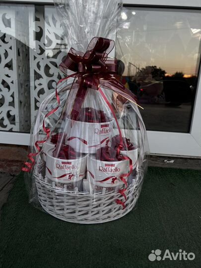 Сладкий подарок