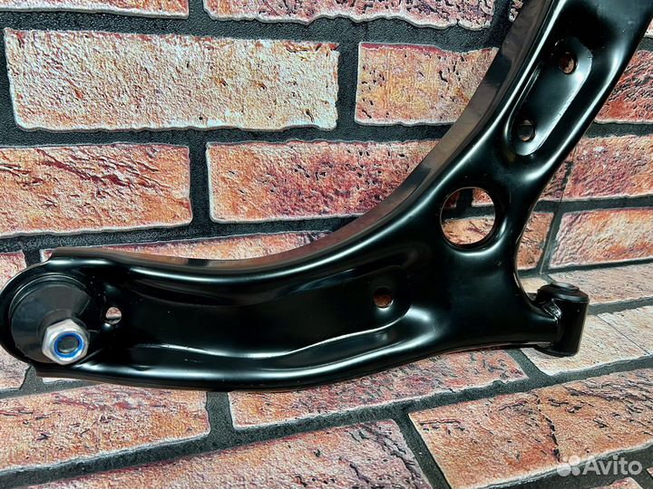Рычаг подвески правый Solaris Rio 2017-2022