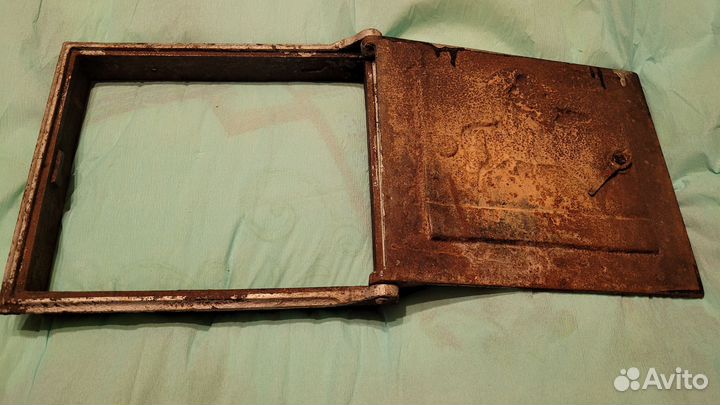 Дверца печная антикварная. Всадник