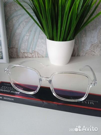 Очки имиджевые новые