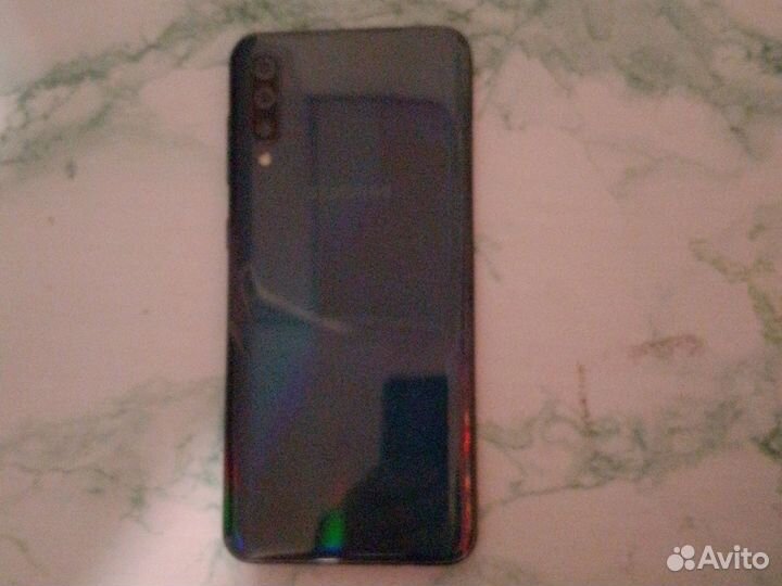 Samsung Galaxy A50, 4/64 ГБ