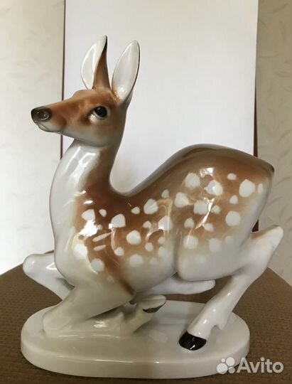 Олень статуэтка фарфор лфз