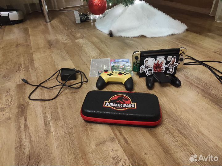 Nintendo switch плюс джойстик, и 3 игры