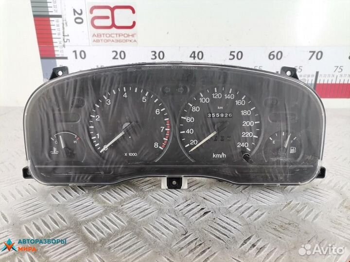 Щиток приборов (приборная панель) Ford Mondeo 2