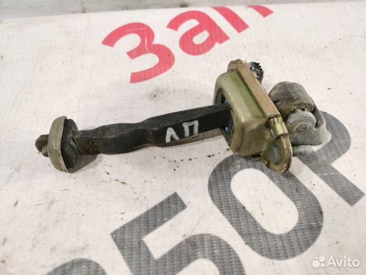 Ограничитель двери передний левый Ford Mondeo