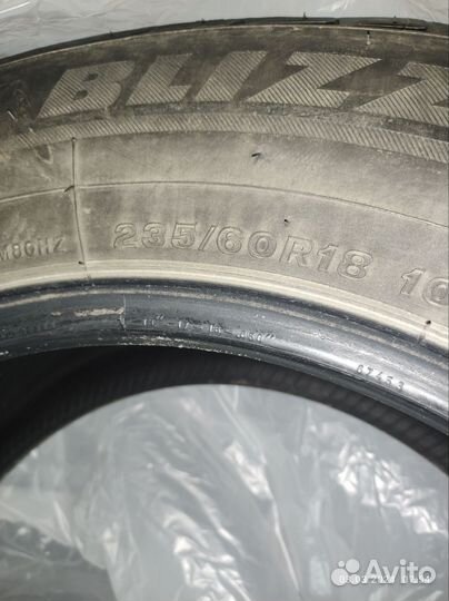 Bridgestone Blizzak LM-80 Evo 235/60 R18