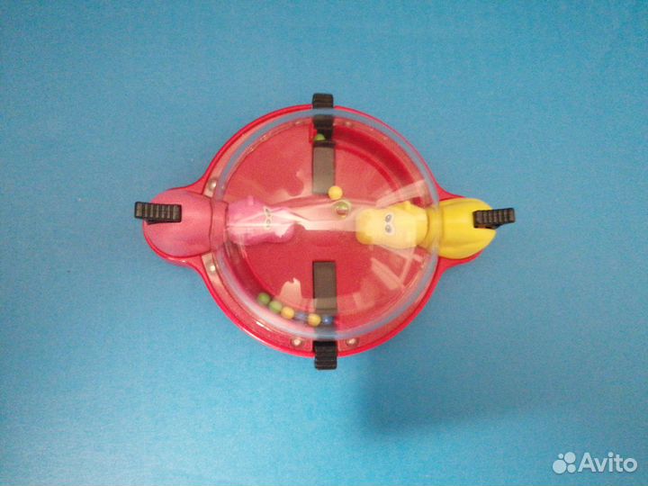 Бегемоты игра с шариками