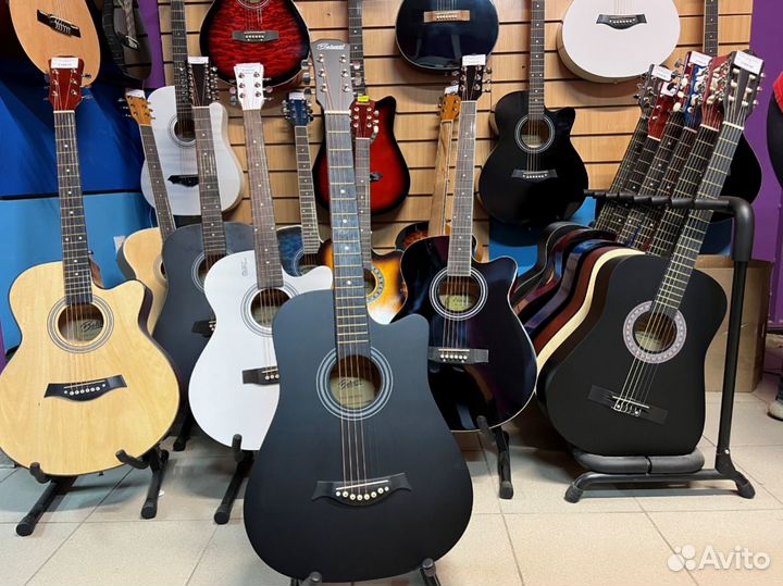 Акустическая гитара