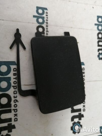 Заглушка буксир крюка переднего бампера 9680484977