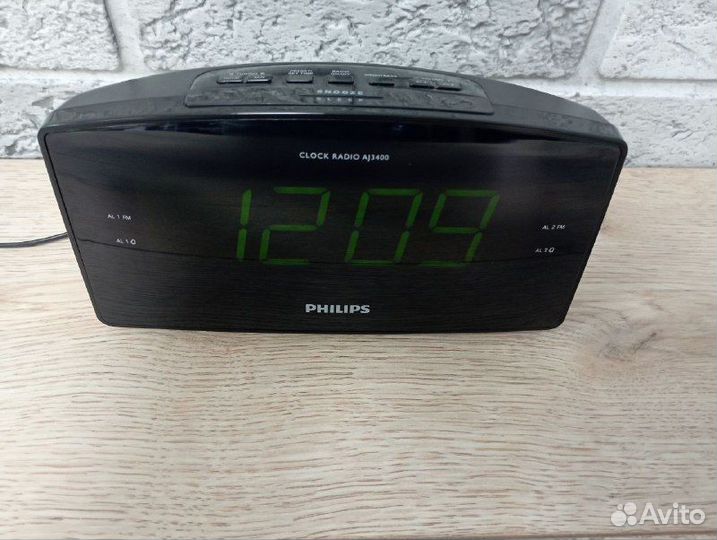Часы с радио Philips AJ3400/12