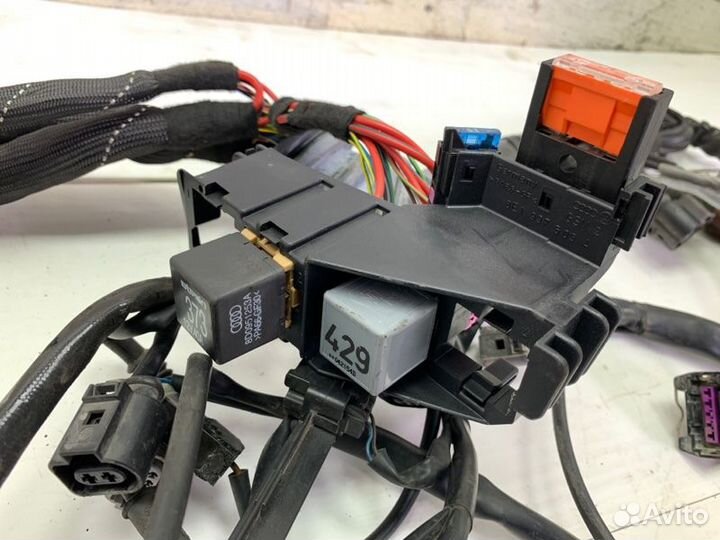 Электропроводка (моторная коса) Audi A4 универсал