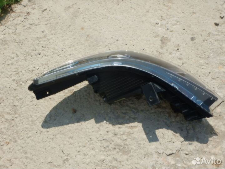 Фара левая Hyundai Solaris 2