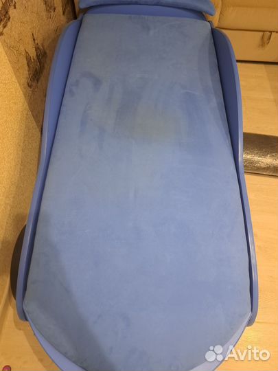 Детская кровать машина