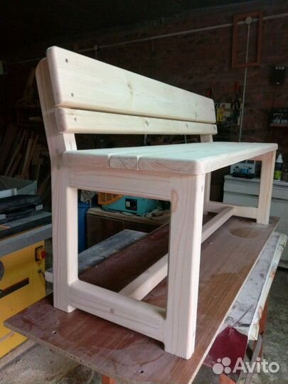 Лавочка садовая