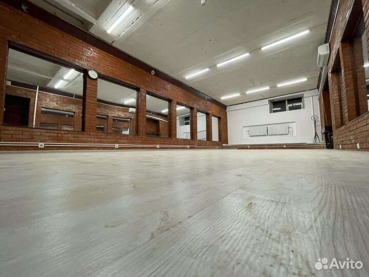 Аренда зала 50квм, м.Курская
