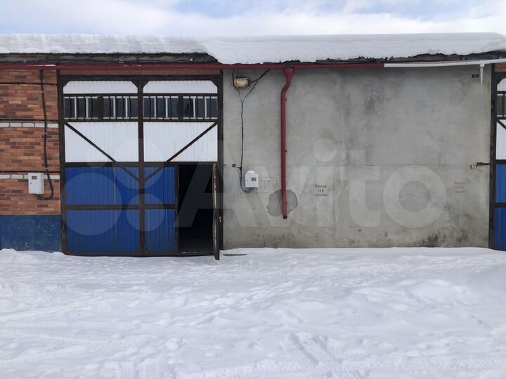 Гараж, > 30 м²