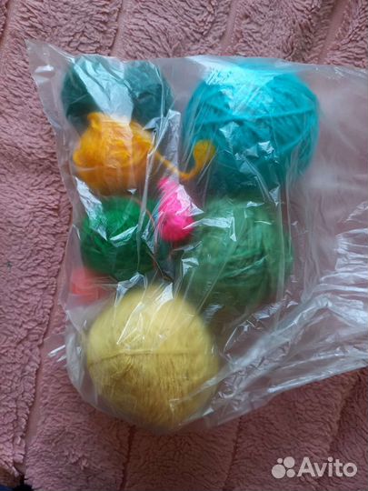 Бисер,пряжа,нитки мулине,ткань лён