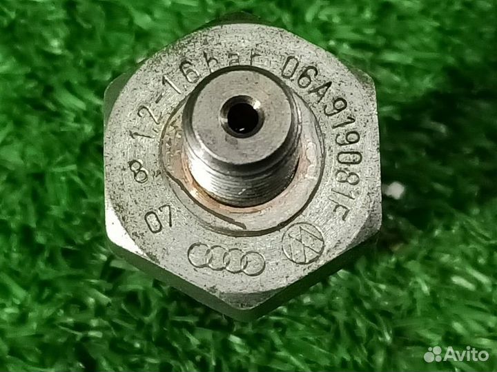 Датчик давления масла Audi A4 (8E B7) 2005-2008