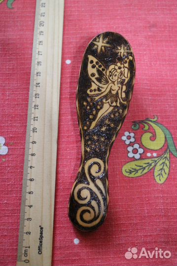 Расчёска массажная. Дерево. Пирография. 17 см