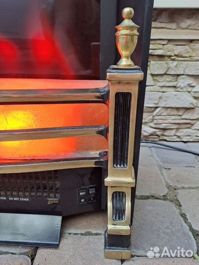 Электрокамин с эффектом пламени