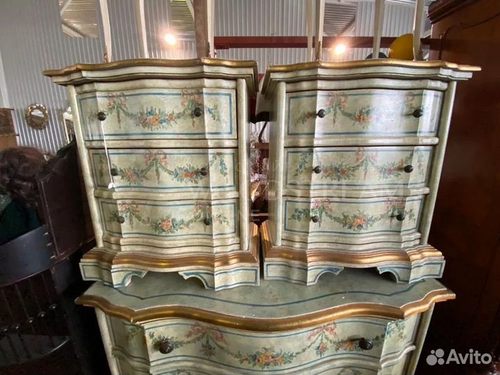 Комод. Тумба. Спальня. Массив. Антикварная мебель