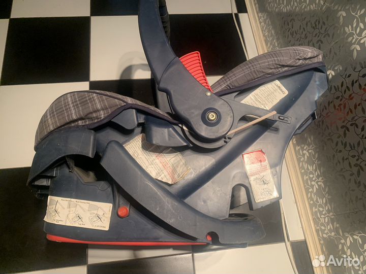 Автокресло переноска 0+ Eddie Bauer