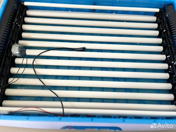 Инкубатор автоматический 120 яиц