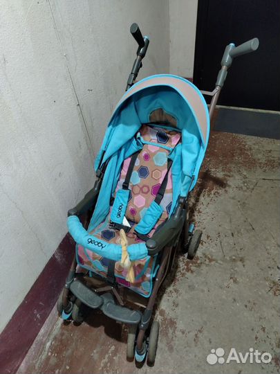 Прогулочная коляска трость