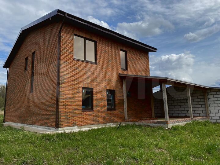 Дом 221 м² на участке 11 сот.