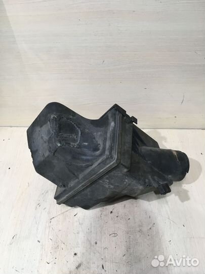 Корпус воздушного фильтра BMW E38 М54 2.8