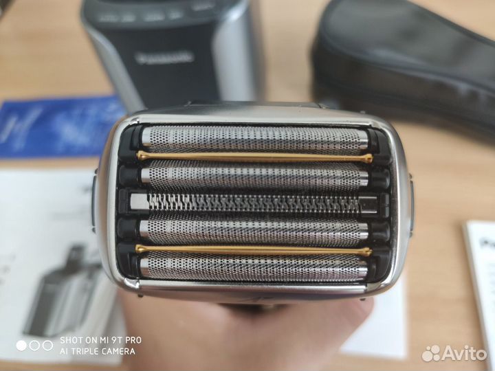 Электробритва Panasonic ES-LV9Q-S820