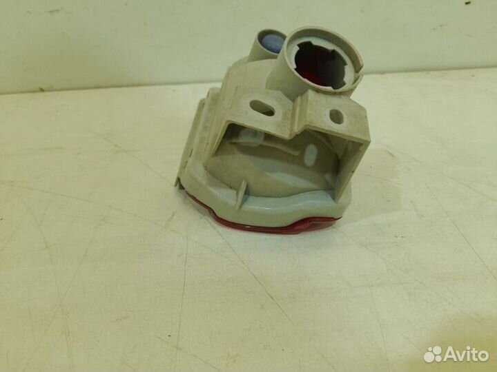 Фонарь противотуманный задний правый Toyota Land