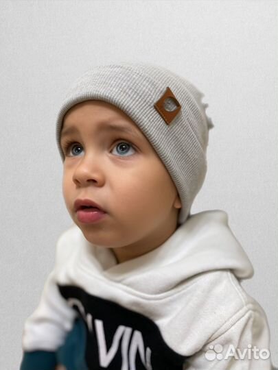Шапка детская новая осенняя