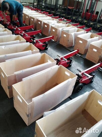 Домкрат грузовой пнeвмогидрaвличecкий KTJ50T 50/60/80/100/120 тонн