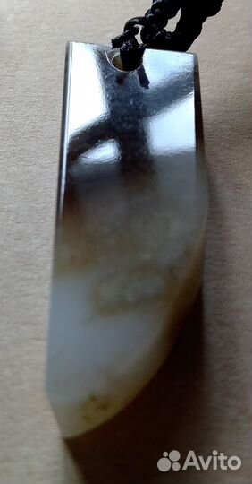 Нефрит Коричнево-Белый натуральный Подвеска