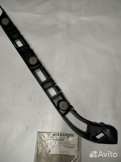 Кронштейн бампера заднего RH GM cruze